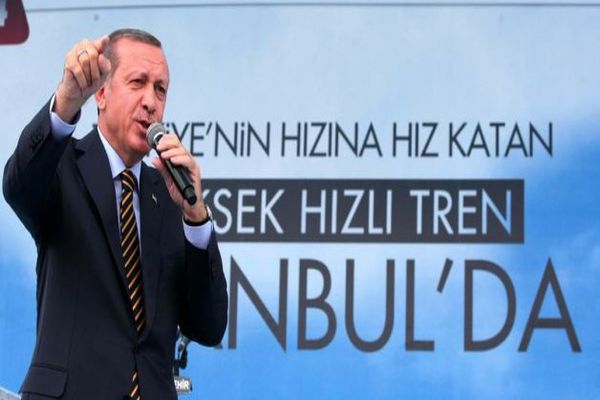 Başbakan Erdoğan&#039;dan YHT açılışında büyük müjde!