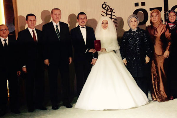 Cumhurbaşkanı Erdoğan nikah şahidi oldu