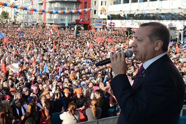 Başbakan Erdoğan, Uşak&#039;ta halka seslendi