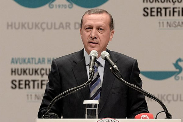 Başbakan Erdoğan&#039;dan Hukukçular Derneği&#039;nde önemli açıklamalar