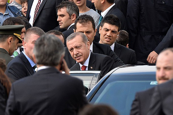 Cumhurbaşkanı Erdoğan&#039;dan kabir ziyareti