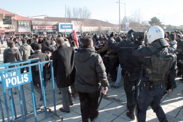 Erzincan&#039;da tehlikeli gerginlik