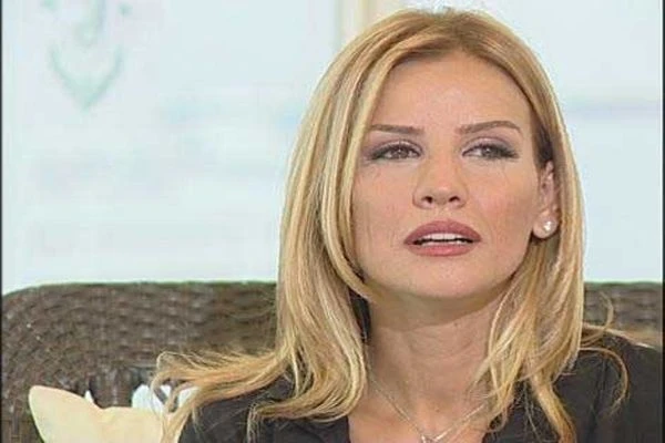 Canlı yayında bu da oldu, Esra Erol yayını kestirdi
