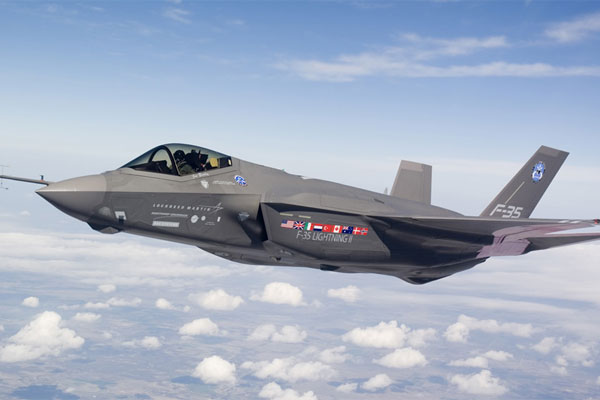 F-35 motoru için beklenen imzalar atıldı