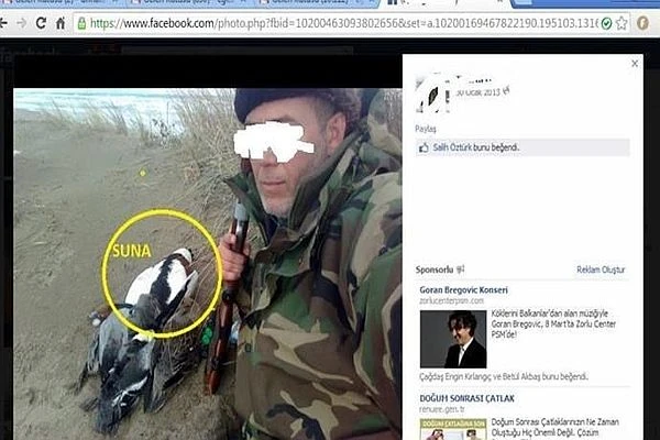 Facebook'tan paylaştığı bu fotoğraf, pahalıya mal oldu
