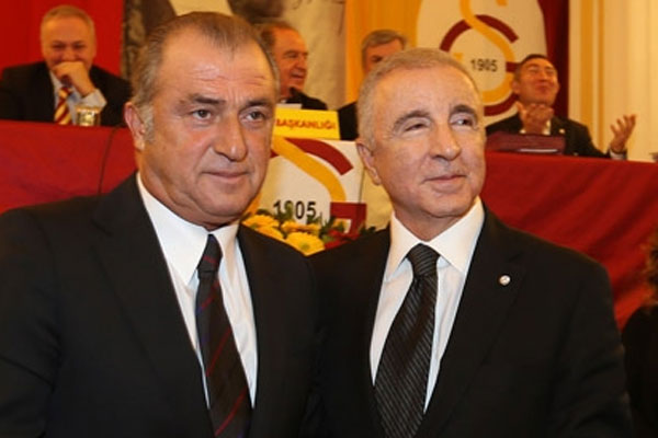 Fatih Terim&#039;i Arena&#039;dan sildiler