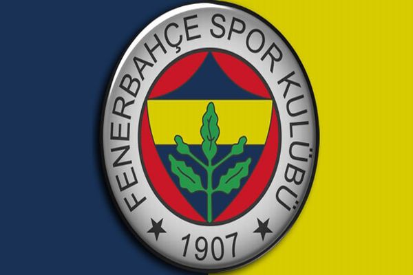 Fenerbahçe kafilesi Hüseyin Avni Aker Stadı&#039;na geldi