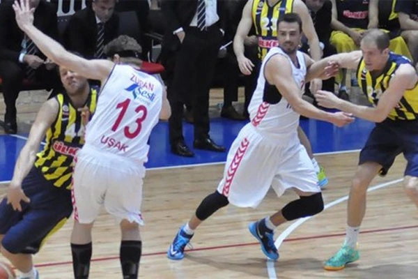 Fenerbahçe fark attı, yarı finale çıktı