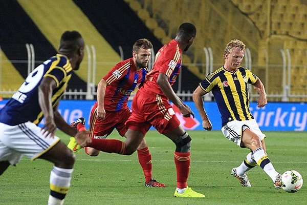 Fenerbahçe sezona galibiyetle başladı