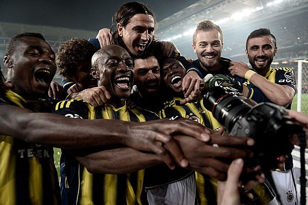 Fenerbahçe şampiyon oldu, sosyal medya yıkıldı