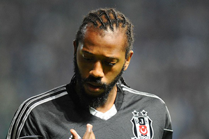 Fernandes Beşiktaş&#039;ta kalmak istiyor