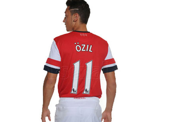 Galatasaray Mesut Özil&#039;i mi transfer edecek