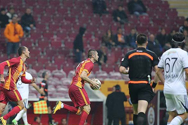 Galatasaray kendi evinde nefes aldı