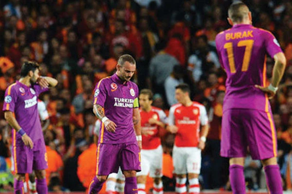 Galatasaray Emirates'te büyük yıkıma uğradı