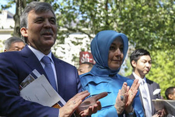 Abdullah Gül oğlunun mezuniyet törenine katıldı