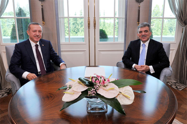 Başbakan Erdoğan ve Cumhurbaşkanı Gül bir araya geldi