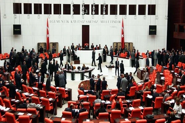 AK Parti 2. müjde için kolları sıvadı bile