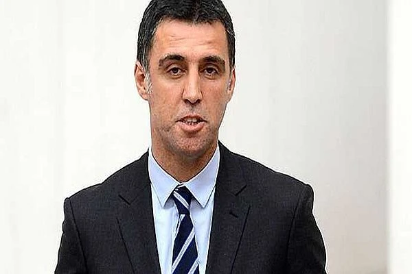 Hakan Şükür'ün Gezi tweet'leri şaşkına çevirdi