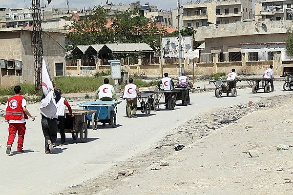 BM, Halep&#039;in doğusuna yardım ulaştırdı