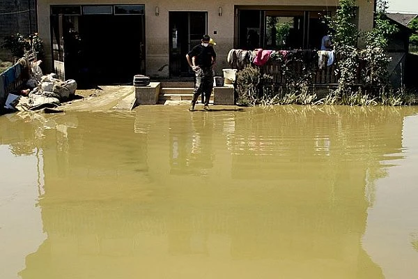 DSÖ'den Bosna'da hastalık uyarısı