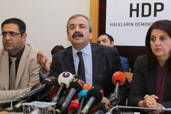 HDP&#039;den 3 saatlik İmralı görüşmesi sonrası önemli açıklamalar