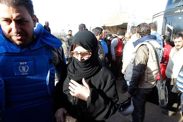 Humus&#039;tan 83 kişi tahliye edildi