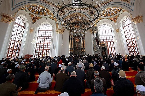 Cuma hutbesinin konusu Soma&#039;daki maden faciası