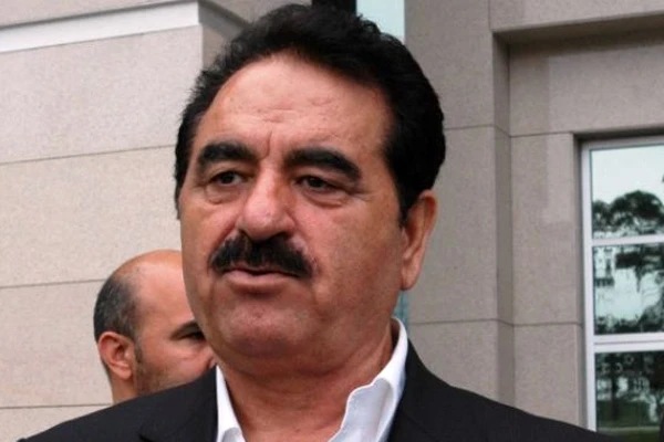 İşte İbrahim Tatlıses'in bıyıklı ilkokul diploması