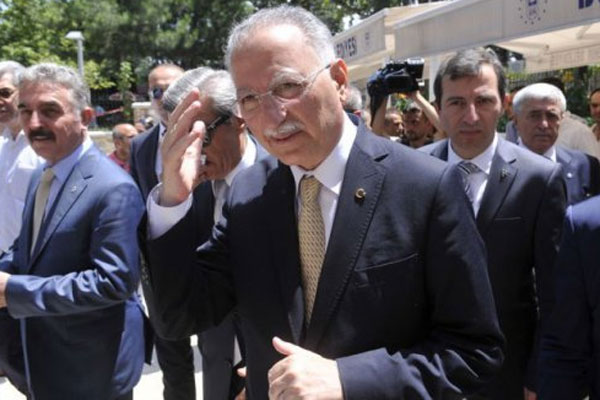 İhsanoğlu, &#039;Lavaş istiyorsan Mansur Yavaş&#039;