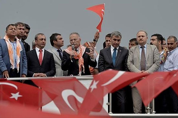 Ekmeleddin İhsanoğlu, &#039;Türk oğlu Türk&#039;üm&#039;