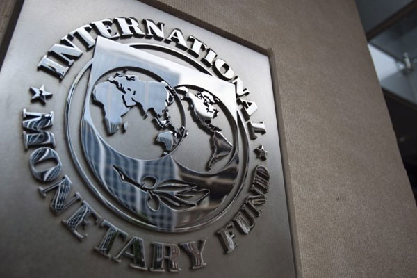 IMF küresel büyüme beklentisini düşürdü
