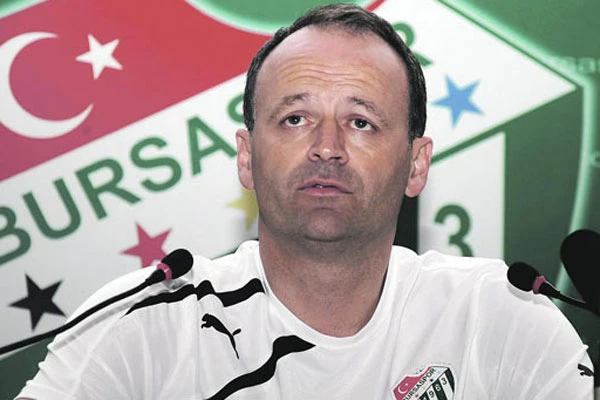 Bursaspor'da İrfan Buz istifa etti