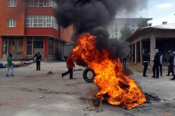 IŞİD protestoları 3 ilde şiddetini arttırdı