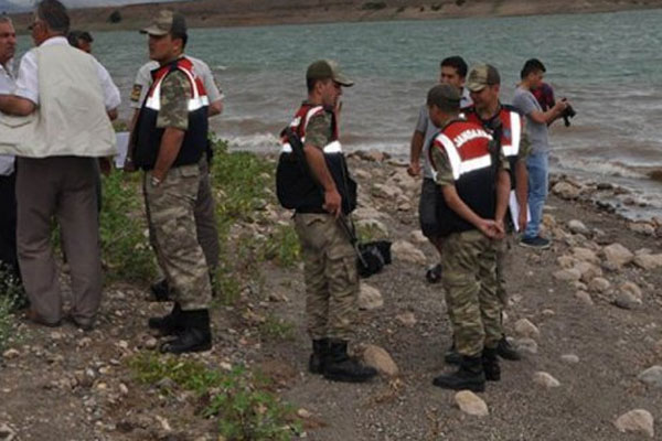 Baraj kıyısında insan iskeleti çıktı