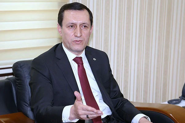 İşler, 'Çatı aday arayışı çaresizlik göstergesi'