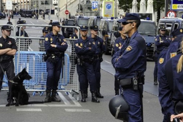 İspanya&#039;da yeni güvenlik yasası tepki çekti