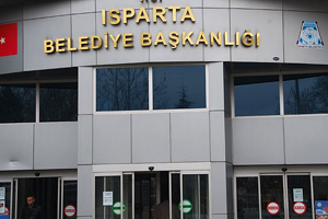 Isparta Belediyesinin gayrimenkullerine haciz