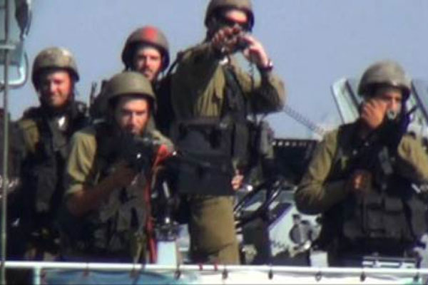 İsrail hücum botları Filistinli balıkçılara ateş açtı