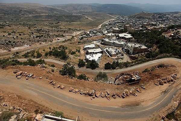 Ortadoğu&#039;yu karıştıracak hamle! İsrail Suriye&#039;ye saldırdı