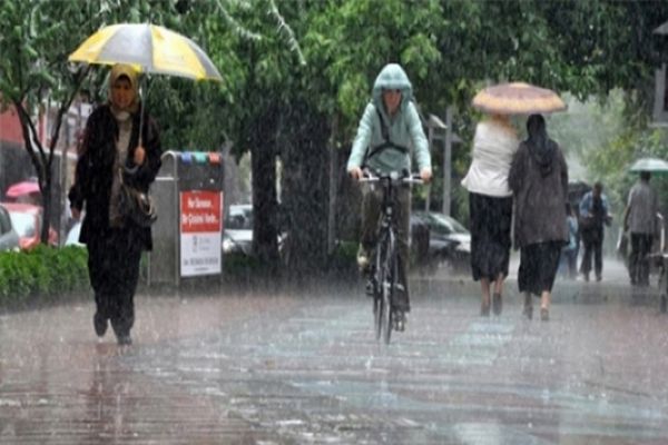 Meteoroloji&#039;den İstanbul için uyarı üstüne uyarı!