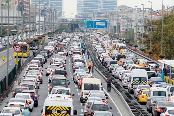 İşte İstanbul&#039;da artan trafik çilesinin nedeni!