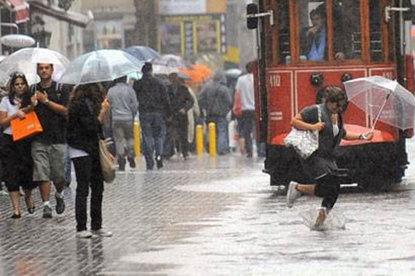 İstanbul için sağanak yağış uyarısı