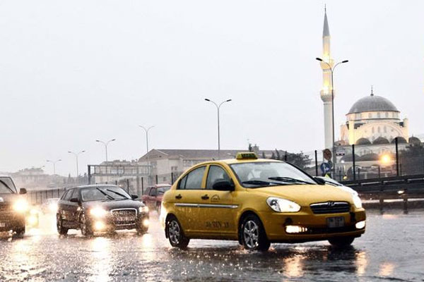 Meteoroloji&#039;den İstanbul için &#039;sel&#039; uyarısı