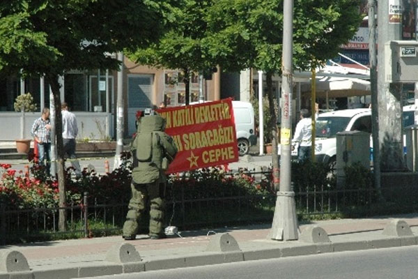 İstanbul Sancaktepe&#039;de bomba paniği