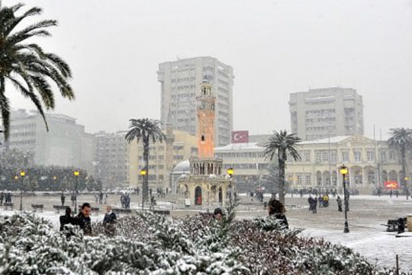 İzmir’de dondurucu hava son 51 yılın rekorunu kırdı