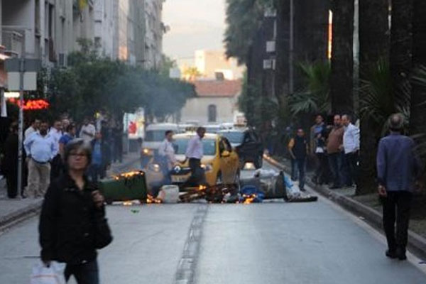 İzmir&#039;de Soma protestocusu 90 kişi serbest bırakıldı