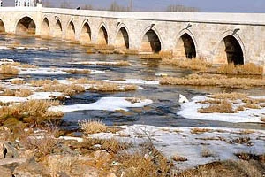 Kızılırmak da kuraklıktan nasibini aldı