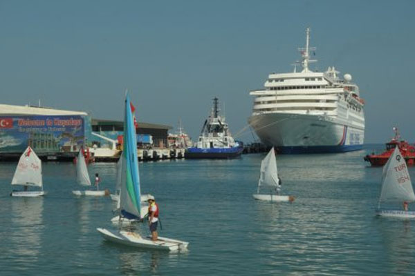 Kuşadası'nda Kabotaj coşkusu