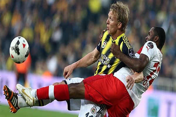 Fenerbahçe Antalyaspor&#039;u 4-1 mağlup etti