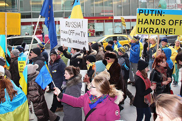 Vladimir Putin&#039;e Toronto’da protesto
